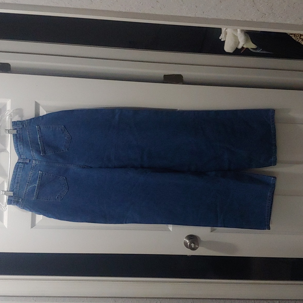 Jeans - Picture 3 of 3